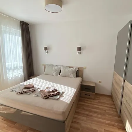 Amel -new Luxury Close To The Апартаменты Равда